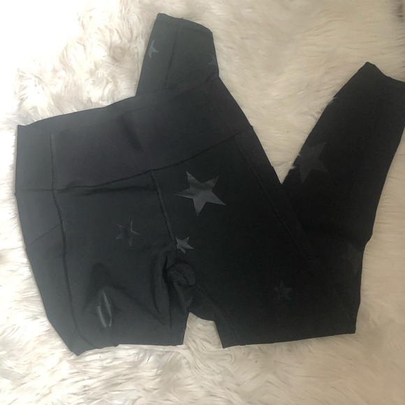 GapFit black leggings- star design - Picture 1 of 6